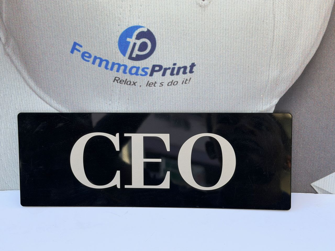 Desk Nameplates sample by FEMMAS PRINT